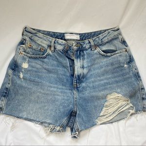 Distressed Topshop High-Waisted Denim Mom Shorts (Light Wash)